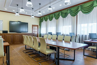 Зал совещаний ФГБОУ ВО "Уральский государственный университет путей сообщения" (УрГУПС)